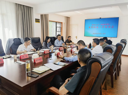 陳印輝一行調研考察西藏清潔能源項目并看望慰問公司援藏干部