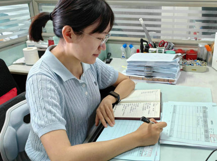 勤勉盡責勇?lián)?恪盡職守寫青春