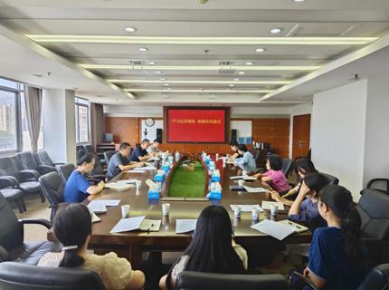 李雪輝講授深入貫徹中央八項規定精神學習教育專題黨課